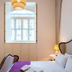 Stylish Near Timeout Market Daire Lisboa