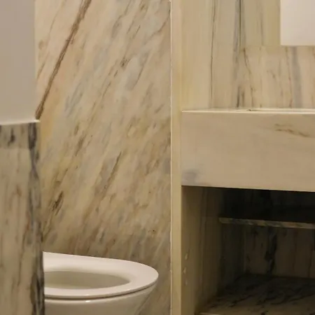 Stylish Near Timeout Market *