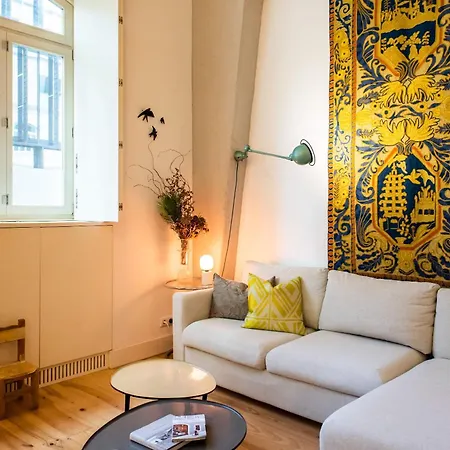 Stylish Near Timeout Market Lisbona